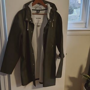 Stutterheim Mosebacke Green Rain Coat Size XL